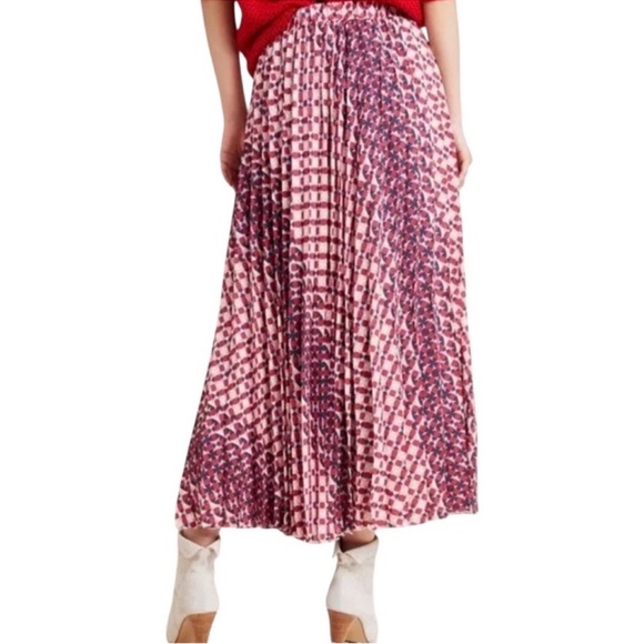 ANTHROPOLOGIE MAEVE Geometric Print
Pleated Midi Skirt, Size M. - Picture 3 of 15
